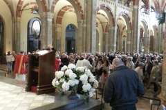 Giubileo dei nonni nella Basilica Sant'Ambrogio di Milano